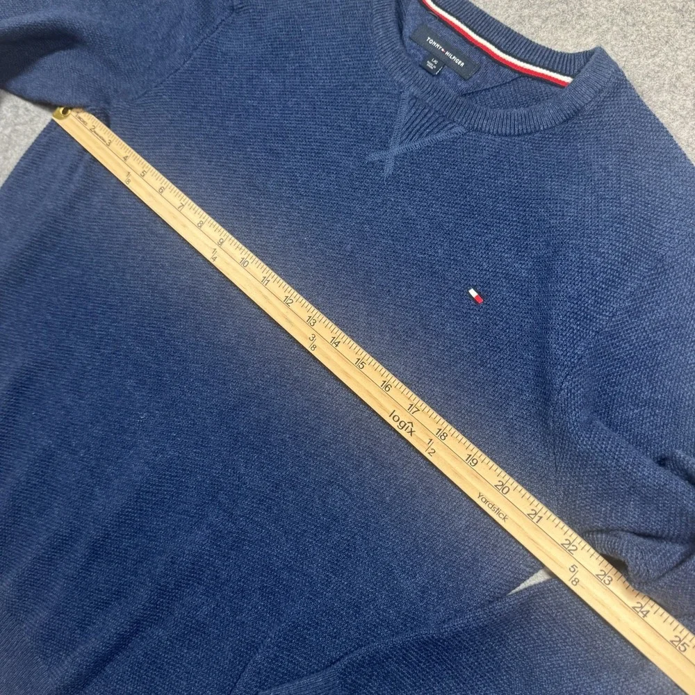 Tommy Hilfiger Crewneck Sweater Large Blue Textured Knit Logo